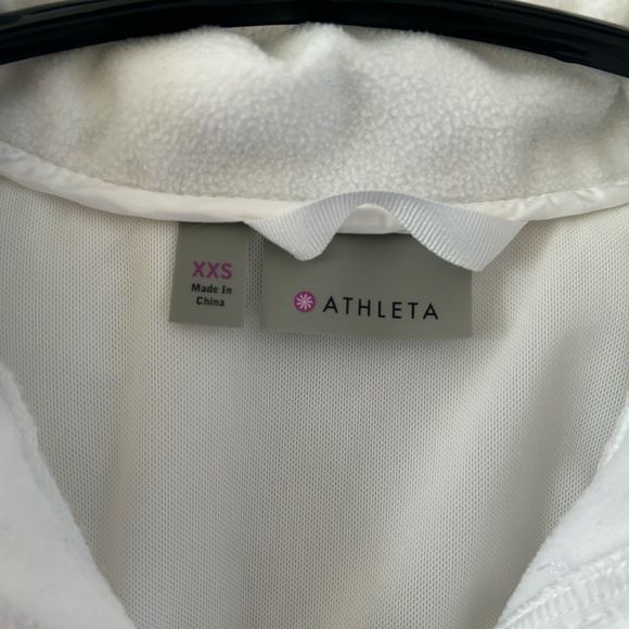 Athleta thin Puffy Vest - Picture 5 of 7